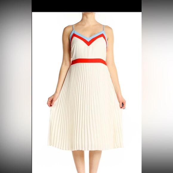 New without tags Banana Republic dress. Never worn. Beautiful fit. - Picture 4 of 4